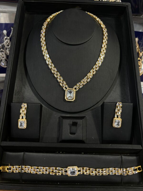 Rhinestone Jewelry Set - Image 5