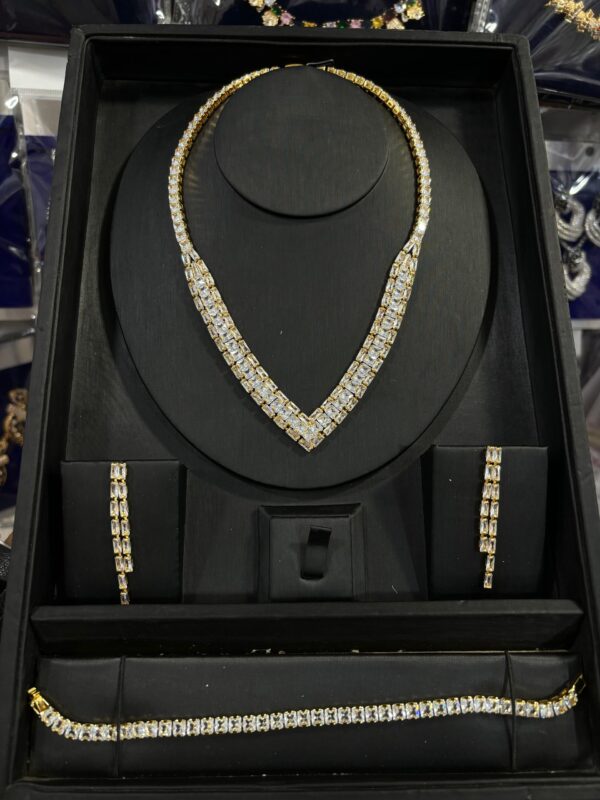 Rhinestone Jewelry Set - Image 6